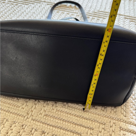 Madewell Sleek Black Leather Large Tote Bag - Picture 8 of 9